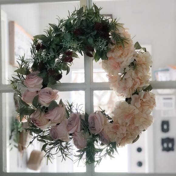New With Tags Mauve + Blush Pink Rose Hydrangea Eucalyptus Wreath - Picture 3 of 4